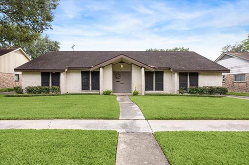 6115 Paisley St, Houston, TX, 77096-3724 | Card Image