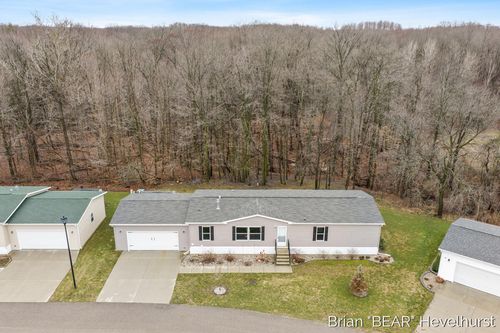 11467 Sundrop Cir, Allendale, MI, 49401-7437 | Card Image