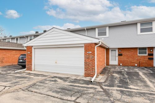 1421 Josephine St, Waukesha, WI, 53186-2663 | Card Image