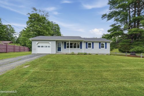 184 Melbourne Rd, Pittsfield, MA, 01201 | Card Image