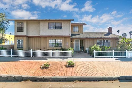 3368 Linden Ave, Long Beach, CA, 90807-4558 | Card Image