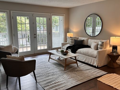 apt-86-21 Vaughns Gap Rd, Nashville, TN, 37205-4305 | Card Image