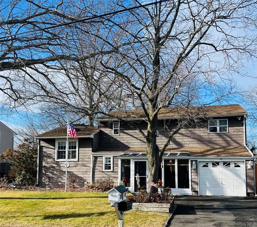 38 Riviera Dr, Selden, NY, 11784-1766 | Card Image