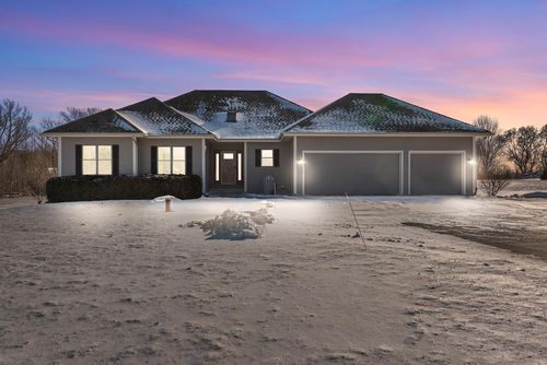 N5372 Loraine Court, Fredonia, WI, 53021 | Card Image