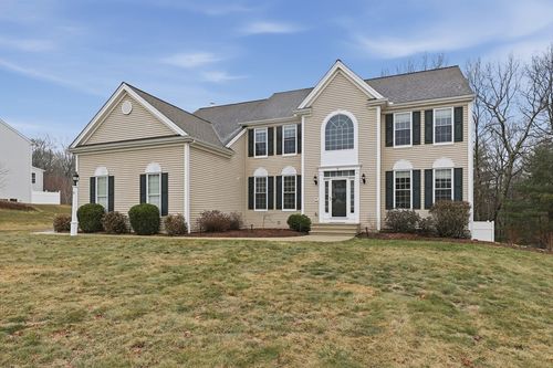 11 Howarth Dr, Upton, MA, 01568-2514 | Card Image