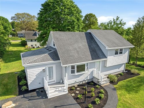 14 Meadow Lark Dr, Westerly, RI, 02891-2813 | Card Image