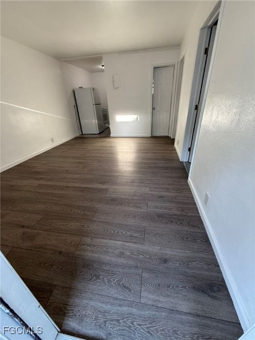 apt-2-3055 2nd St, FORT MYERS, FL, 33916-1949 | Card Image