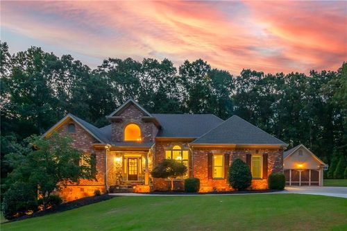 644 Herring Rd, grayson, GA, 30017-1304 | Card Image