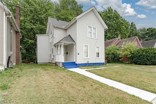 1853 Garden Ave, Lorain, OH, 44052-3738 | Card Image