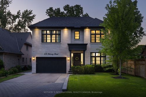 2B Fairway Rd, Toronto, ON, M9A5E9 | Card Image