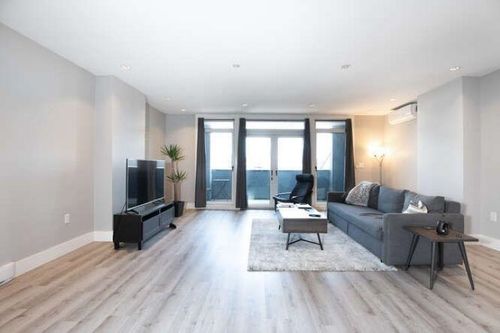 202-4876 Delta St, Delta, BC, V4K2T8 | Card Image