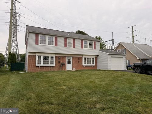 51 Garland Ln, WILLINGBORO, NJ, 08046-3011 | Card Image