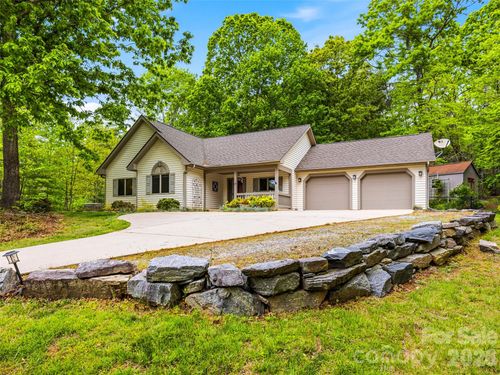 19 Doshia Ln, Fletcher, NC, 28732-7559 | Card Image