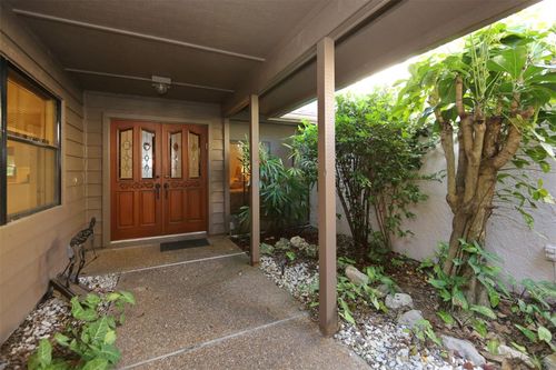 5728 Doral Dr, Sarasota, FL, 34243-3874 | Card Image