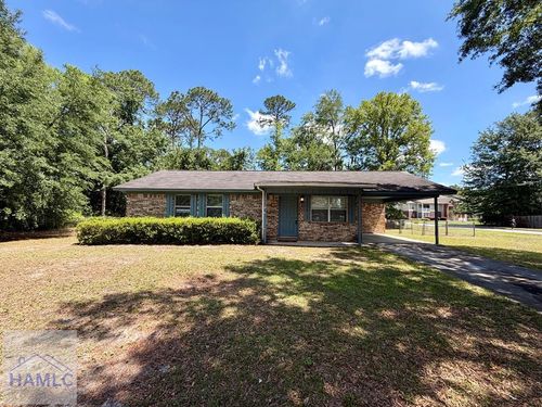 802 Wildwood Dr, Hinesville, GA, 31313-5215 | Card Image