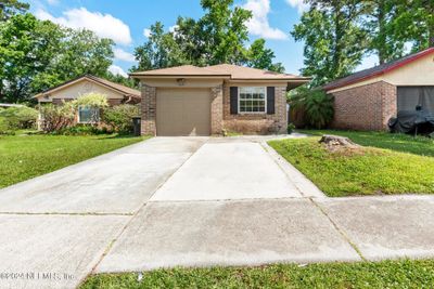 6121 Key Hollow Court, House other with 3 bedrooms, 2 bathrooms and null parking in Jacksonville FL | Image 1