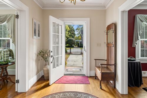 308 W Walnut St, Clinton, SC, 29325-3048 | Card Image