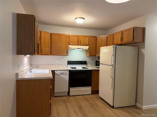 2a-610 S Alton Way, Denver, CO, 80247-1691 | Card Image