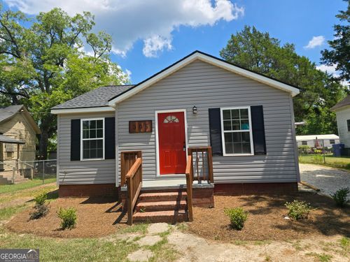 305 Smith St, Dublin, GA, 31021-5177 | Card Image