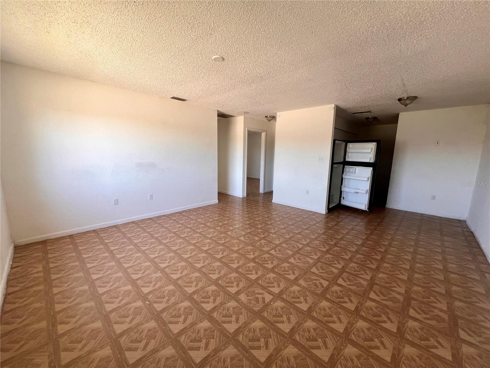 Residential Lease in MULBERRY 2