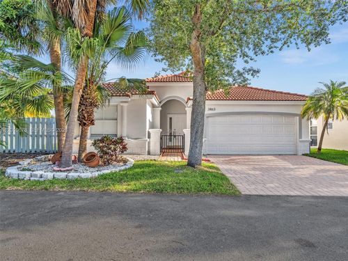 3863 Sw 53rd Pl, Fort Lauderdale, FL, 33312-8204 | Card Image