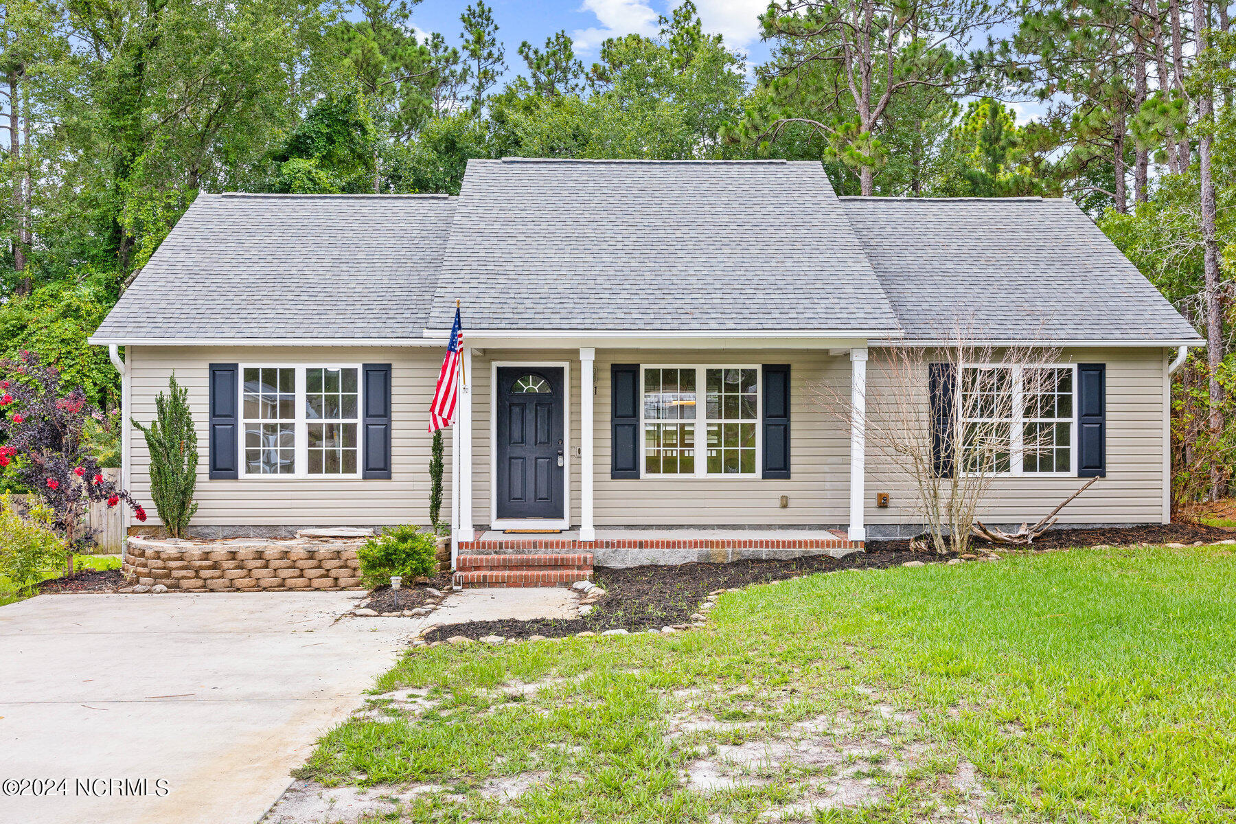 High Point Rd, Southport, NC 28461