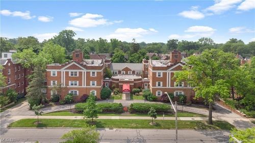 apt-307-19436 Van Aken Blvd, Shaker Heights, OH, 44122-3509 | Card Image