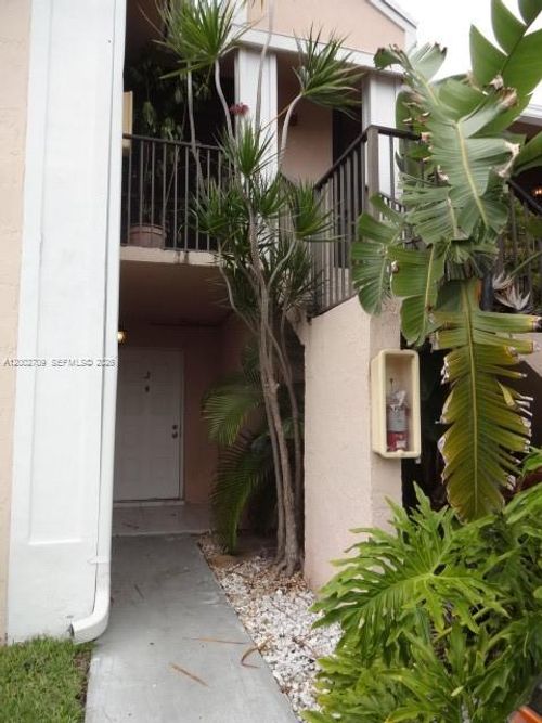 1190j-1190 Washington Cir, Homestead, FL, 33034-7620 | Card Image