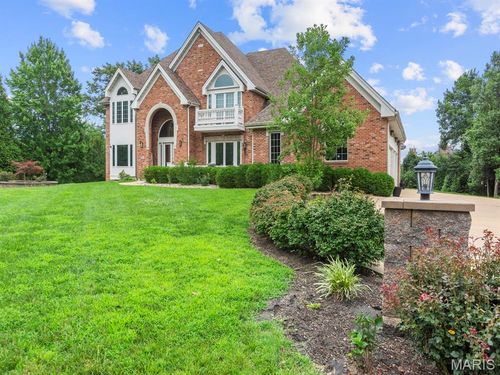 360 Laduemont Drive, St Louis, MO, 63141 | Card Image