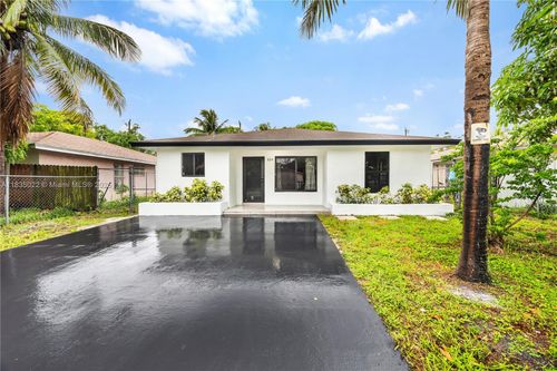 324 Sterling Ave, Delray Beach, FL, 33444-2266 | Card Image
