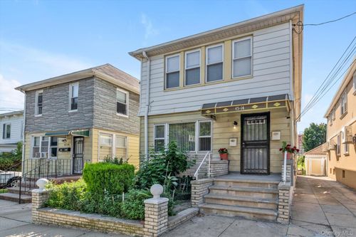 45-14 164th St, Flushing, NY, 11358-3225 | Card Image