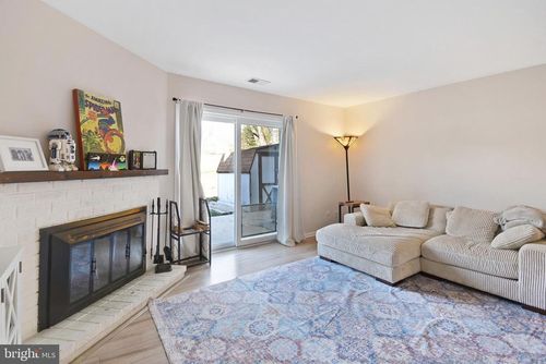 308 Kidwelly Ct, EXTON, PA, 19341-1492 | Card Image