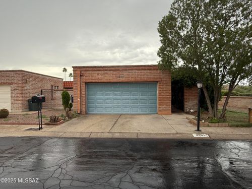 4202 N Limberlost Pl, Tucson, AZ, 85705-1626 | Card Image