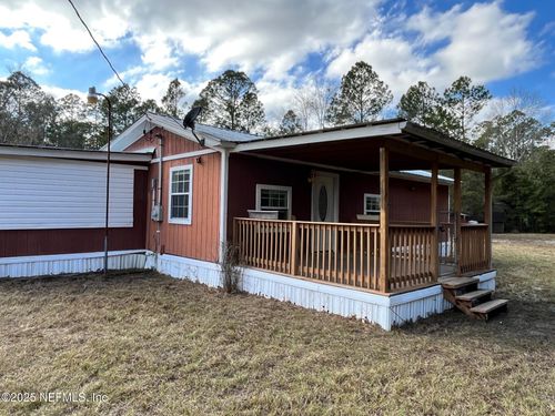 201 Beaver Ln, Palatka, FL, 32177-8769 | Card Image