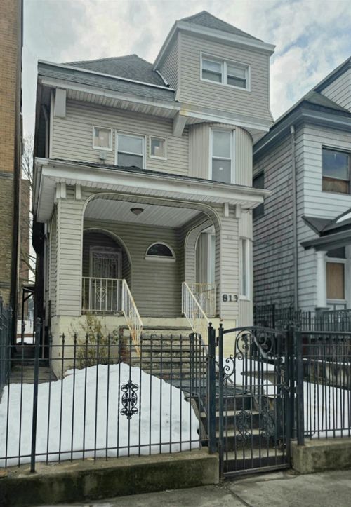 813 Montgomery St, Jersey City, NJ, 07306-4605 | Card Image