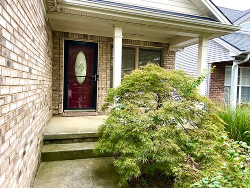 457 Mcconnells Trce, Lexington, KY, 40511-8947 | Card Image