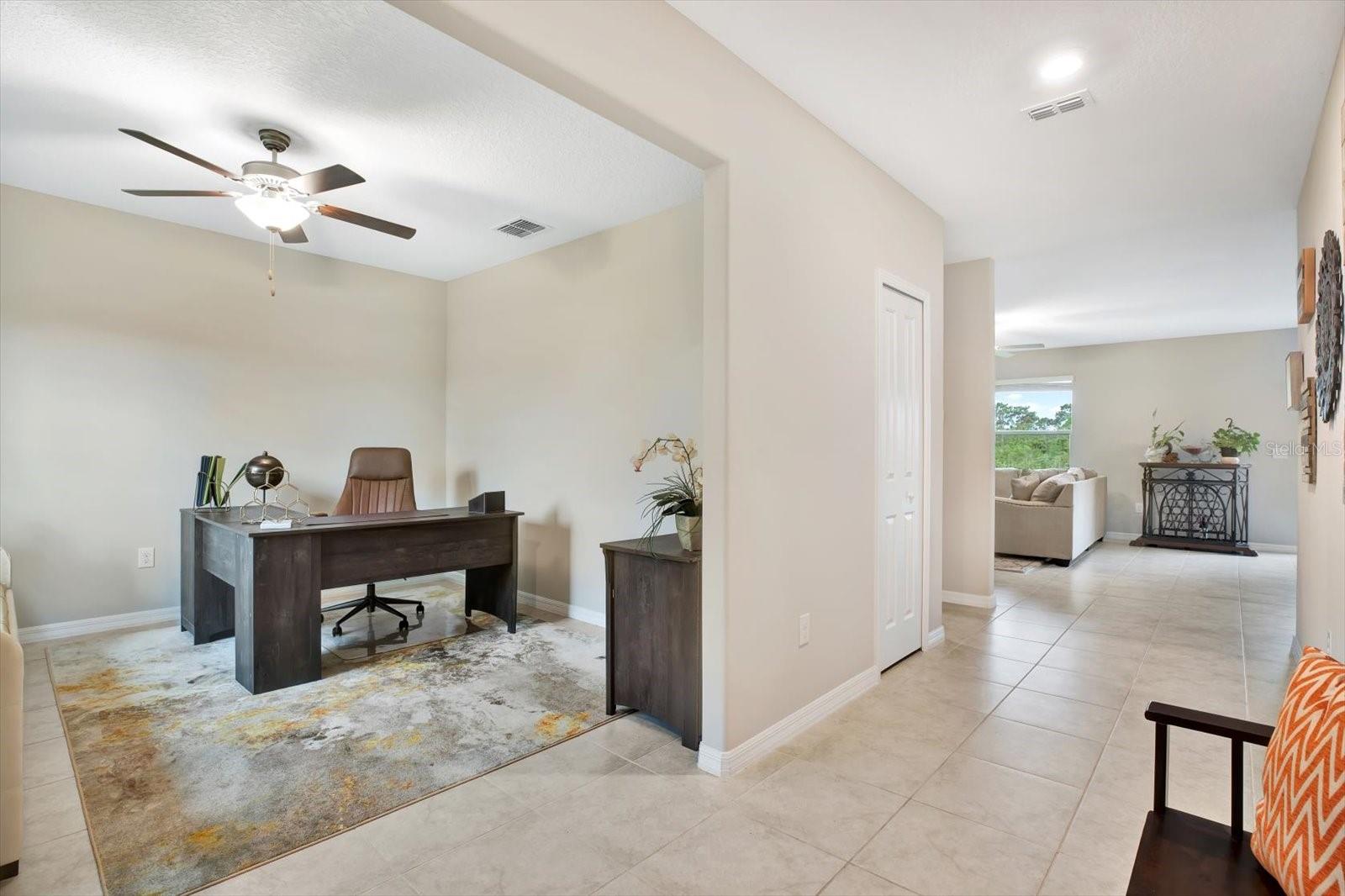 Residential Lease in RIVERVIEW 4