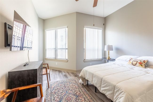 APT-3607 - 1901 Post Oak Blvd, Condo with 2 bedrooms, 2 bathrooms and 2 parking in Houston TX | Image 16