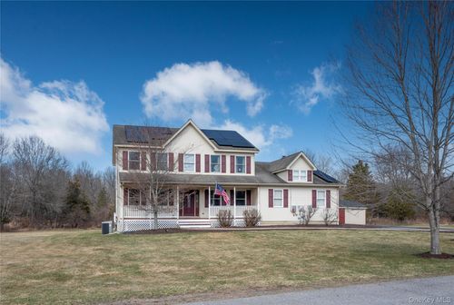 4 Natchu Ct, Salisbury Mills, NY, 12577-5116 | Card Image