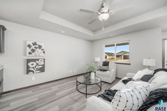 1600 N Tina Dr, House other with 3 bedrooms, 2 bathrooms and null parking in Sioux Falls SD | Image 14