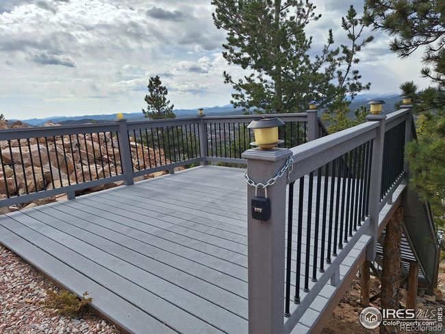 Wonderful deck for relaxing and soaking up the stunning views | Image 28