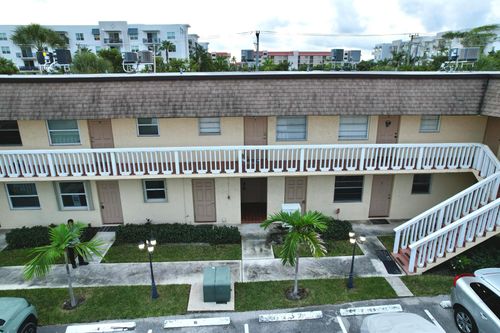 apt-3-1204 S Lake Dr, Lantana, FL, 33462-5421 | Card Image