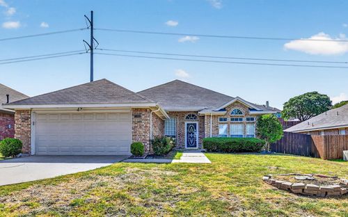 2060 Kenny Ct, Lewisville, TX, 75067-6176 | Card Image