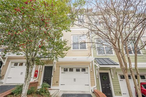 13-1949 Sterling Oaks Cir Ne, Brookhaven, GA, 30319-4129 | Card Image