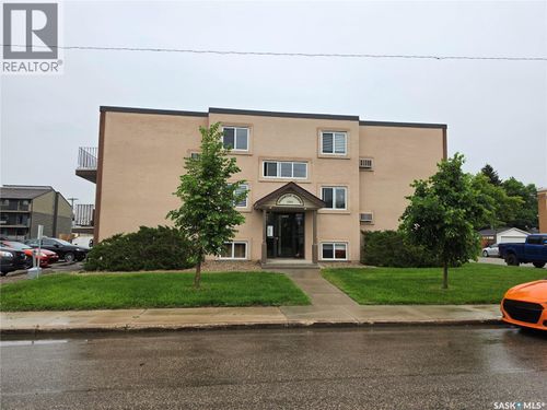 3-2251 St Henry Ave, Saskatoon, SK, S7M0P5 | Card Image