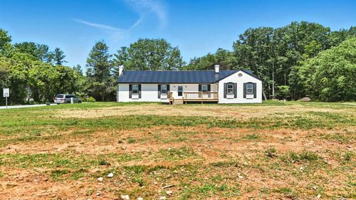 39 Lynview Dr, Lynchburg, VA, 24502-4982 | Card Image