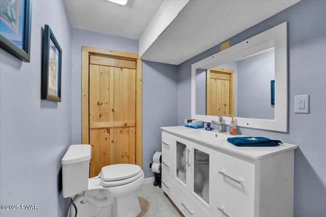Rec Room Bath | Image 65