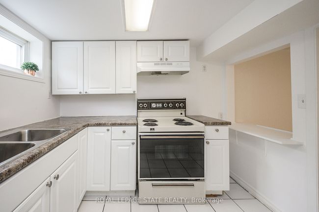 137 Allenby Ave, House other with 3 bedrooms, 3 bathrooms and 7 parking in Hamilton ON | Image 22