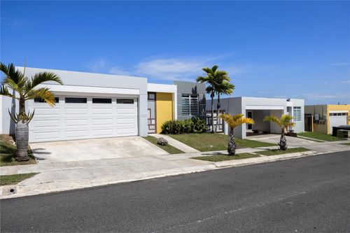 k-20 Calle Isla De Roque Ests, Barceloneta, PR, 00617 | Card Image