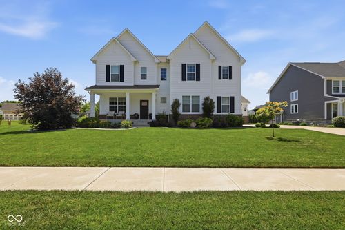 11050 Portage Woods Dr, Fishers, IN, 46040-4513 | Card Image